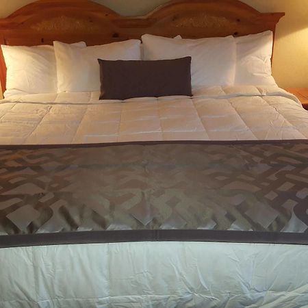 Hibbing Park Hotel Bagian luar foto