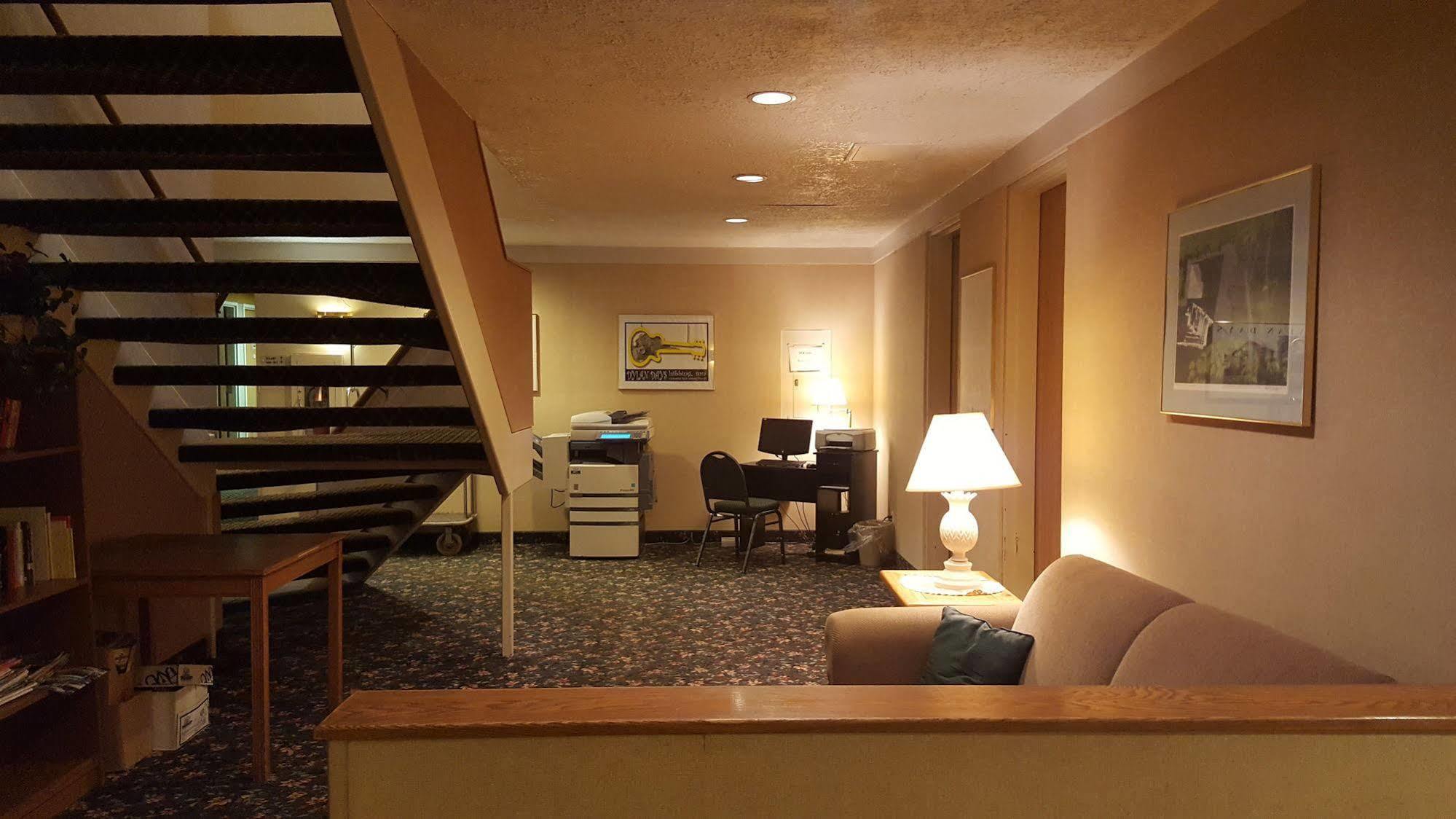 Hibbing Park Hotel Bagian luar foto