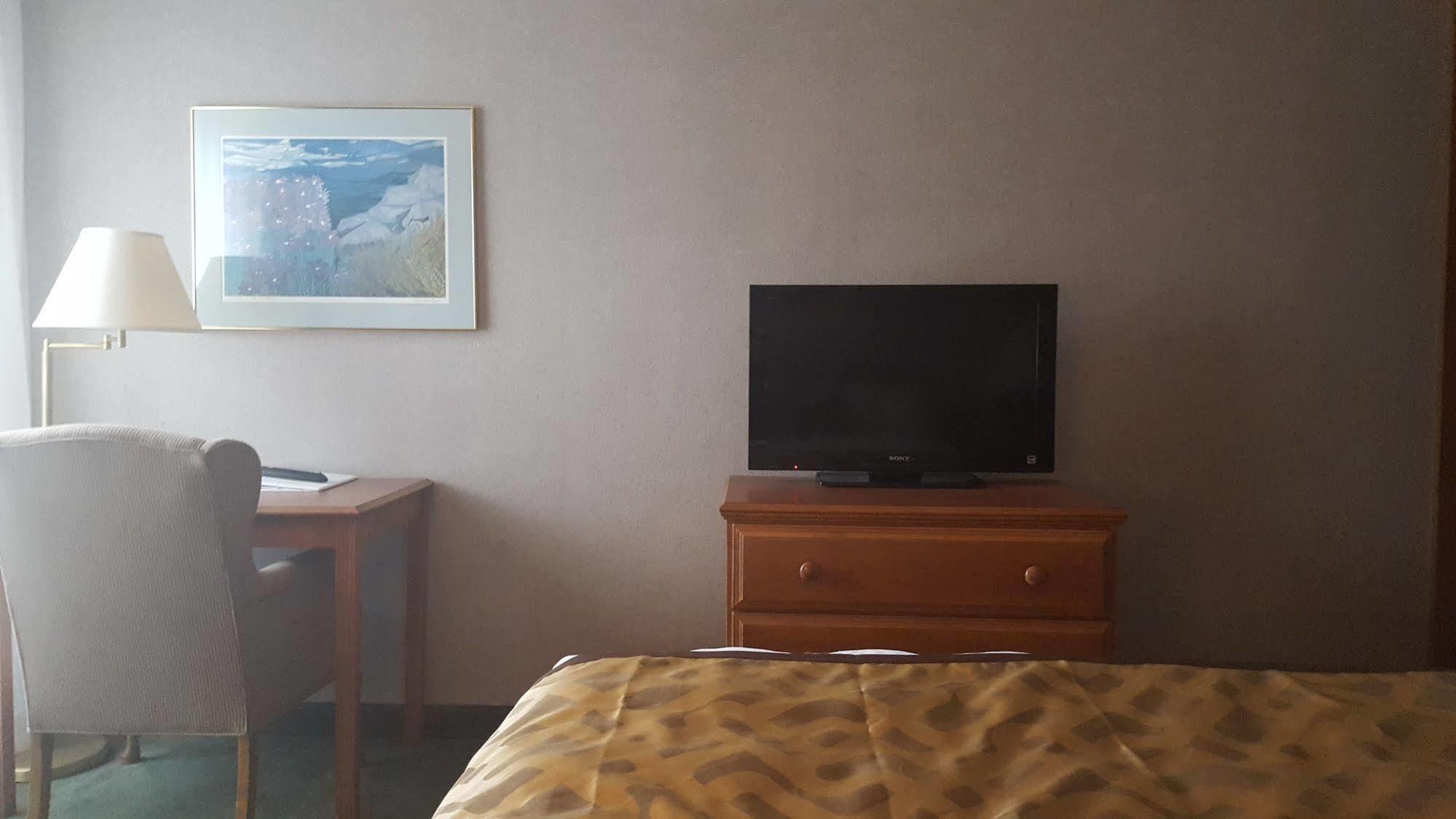Hibbing Park Hotel Bagian luar foto