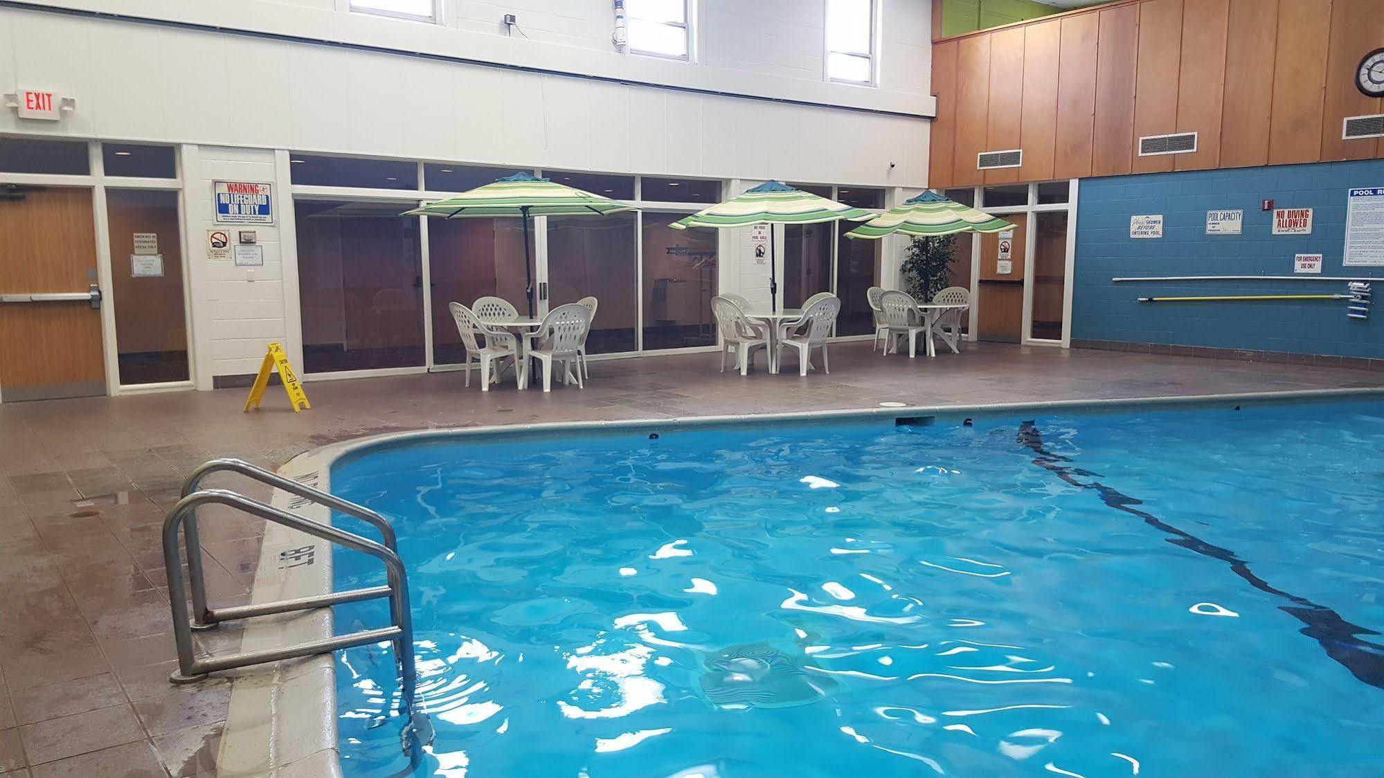 Hibbing Park Hotel Bagian luar foto